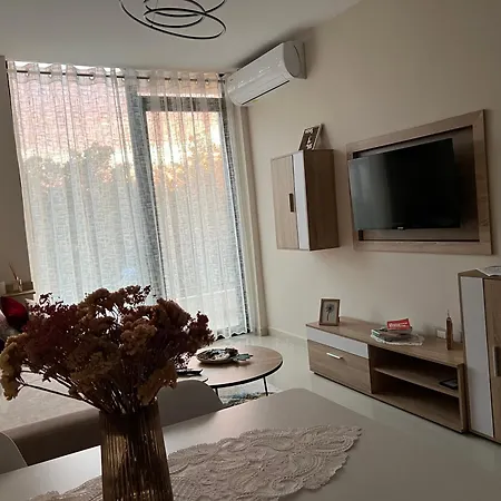 Relax Apartment Golem (Tirana)